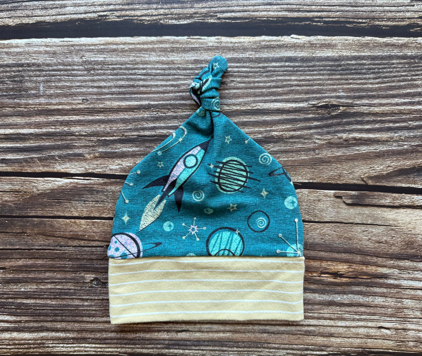 Newborn Printed Knot Toque