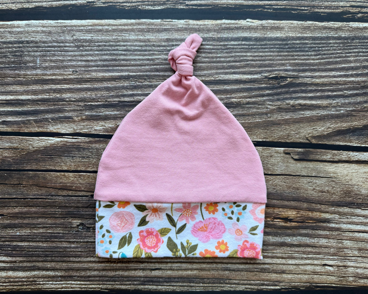 Newborn Printed Knot Toque