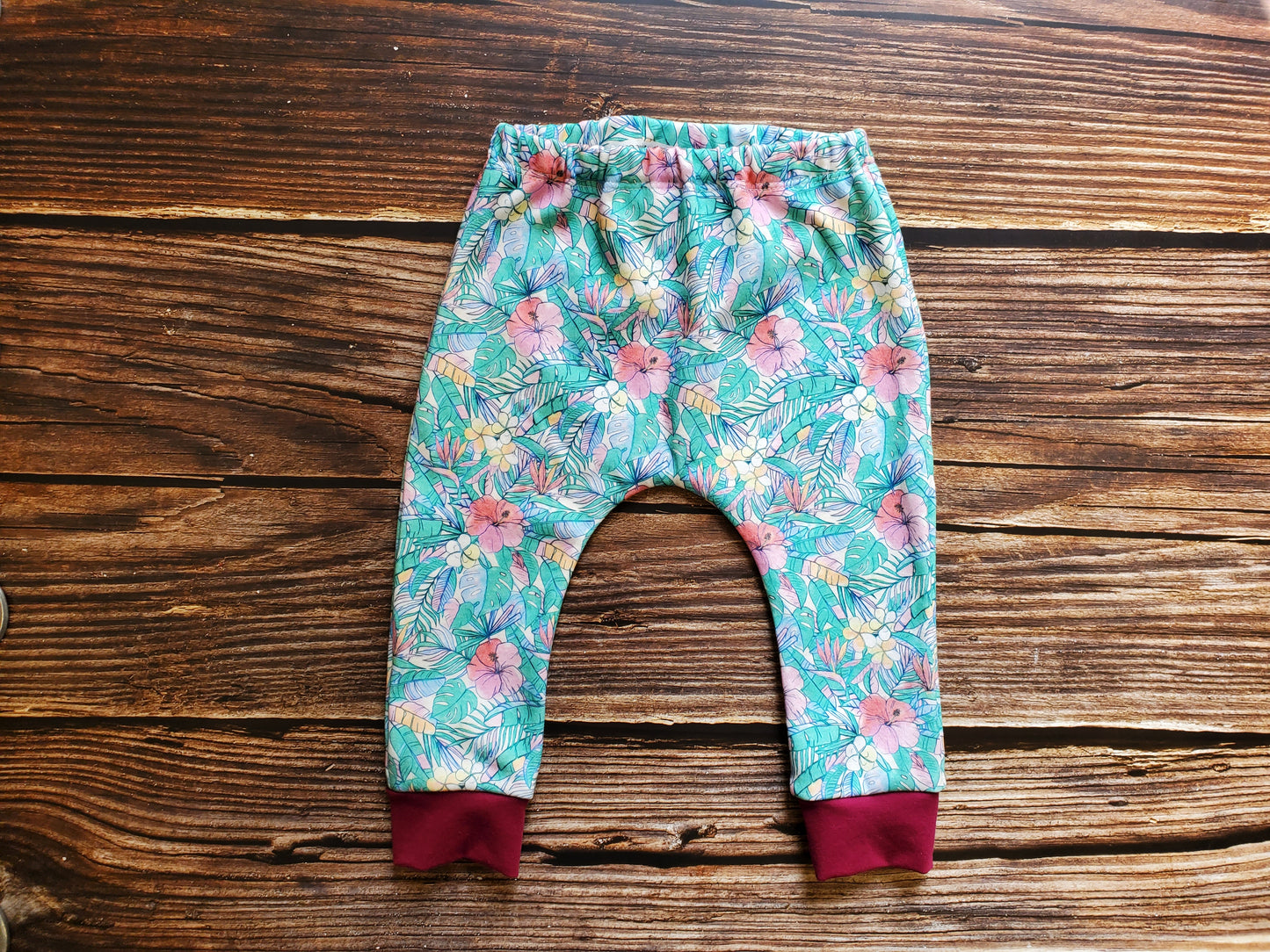 Hawaiian Hibiscus Leggings