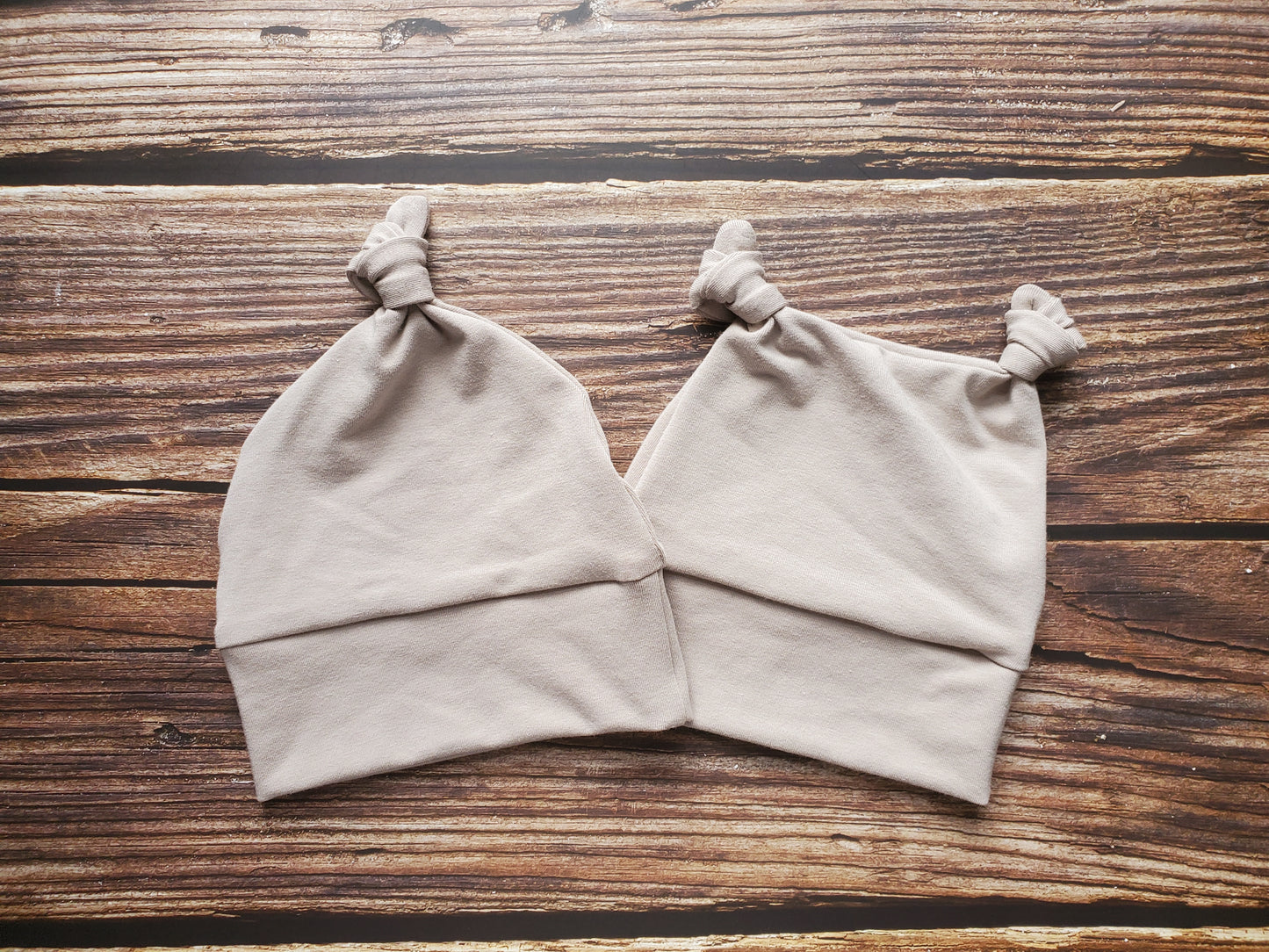 Newborn Solid Knot Toque
