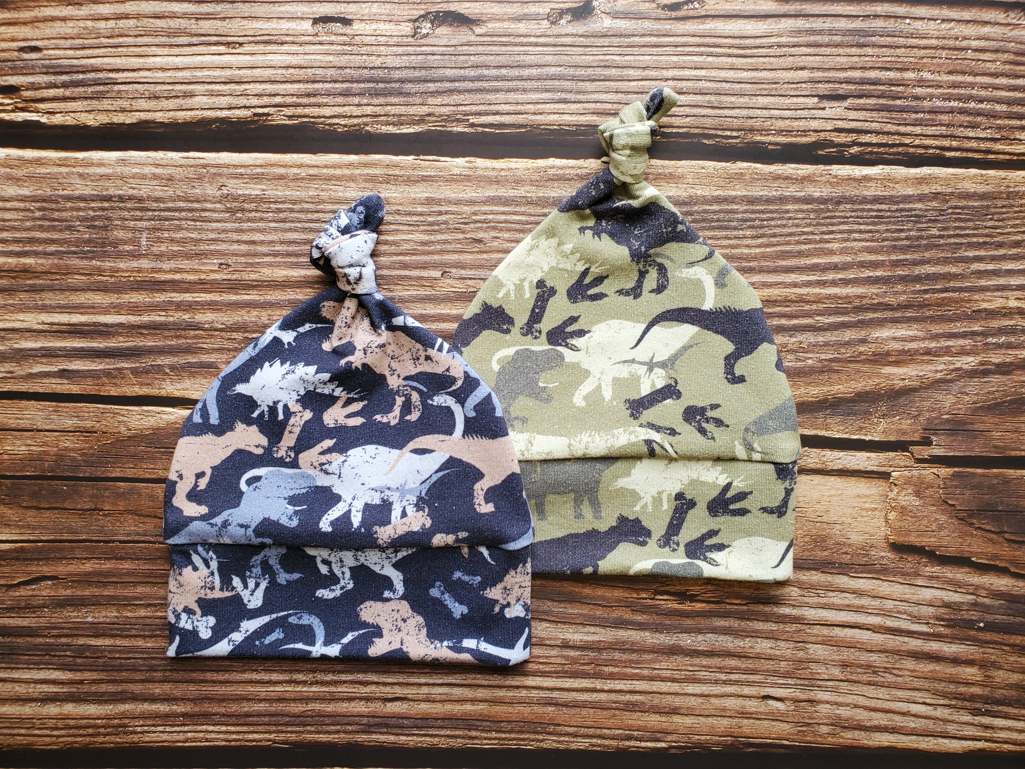 Newborn Printed Knot Toque