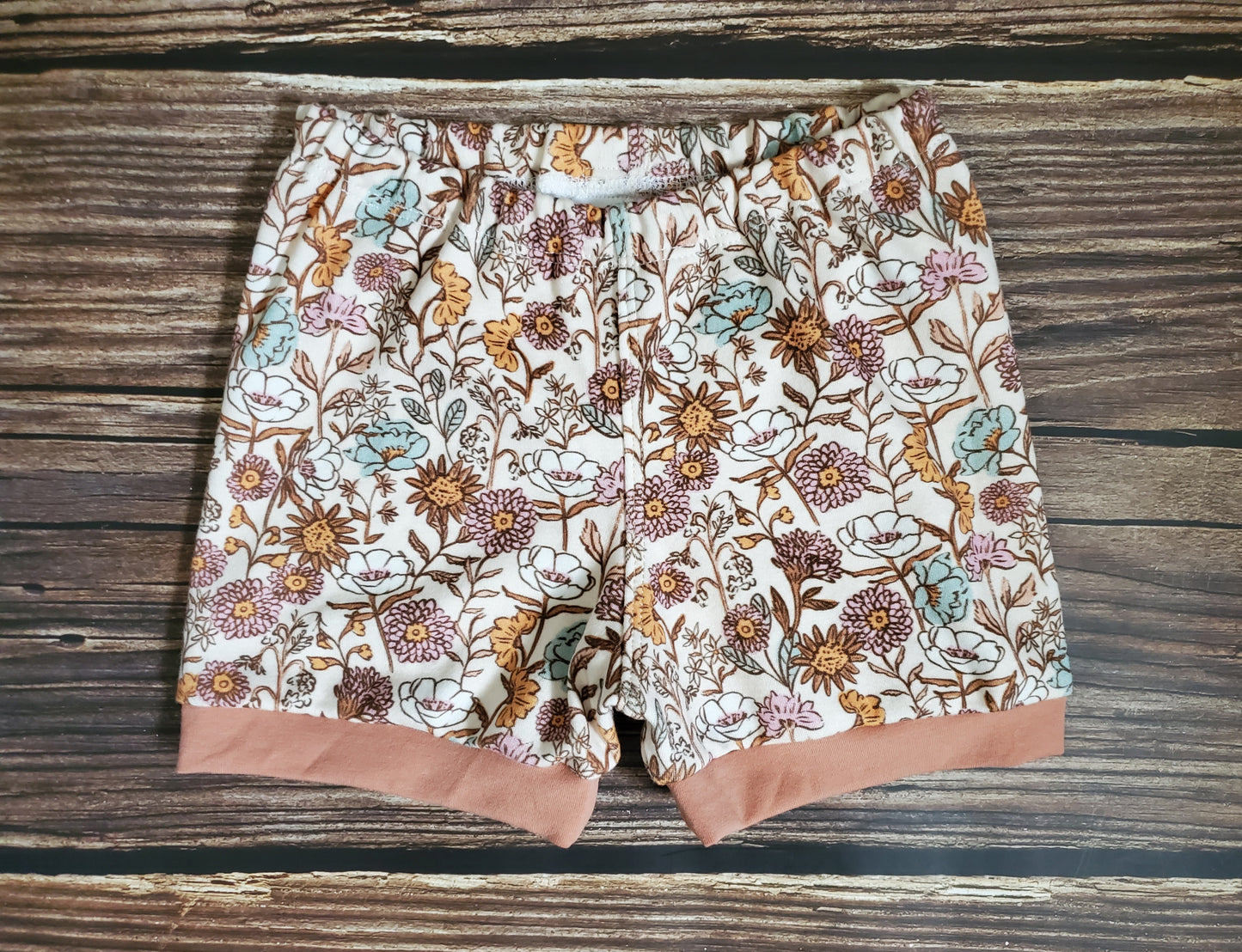 Avie Flower Shorts