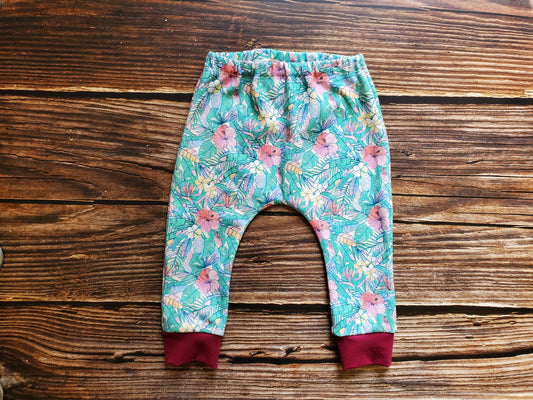 Hawaiian Hibiscus Leggings