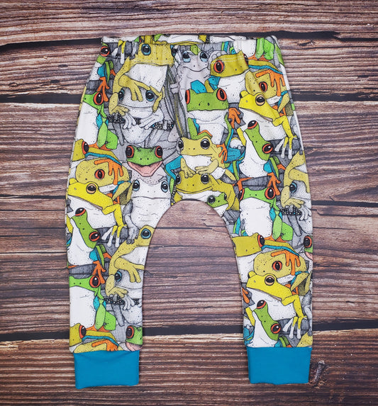 *Restocked* Tree Frogs Leggings